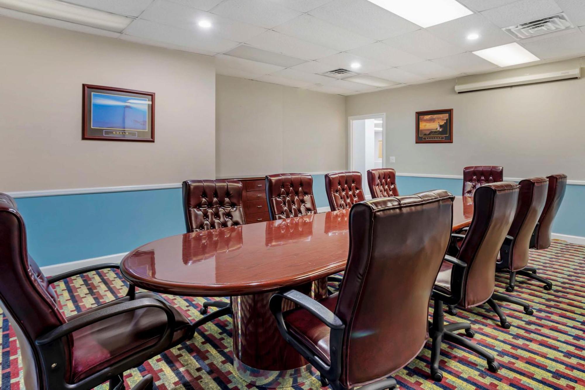 Best Western Rutgers University Hotel East Brunswick Exterior foto